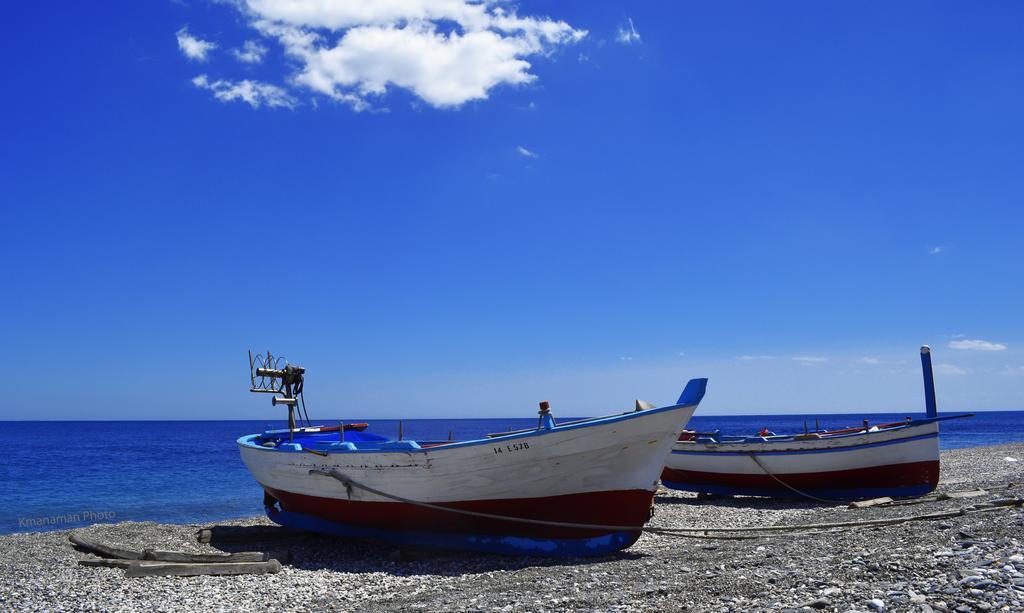 Quattro Torri B&B Santa Teresa Di Riva Luaran gambar