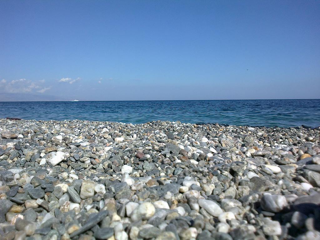 Quattro Torri B&B Santa Teresa Di Riva Luaran gambar